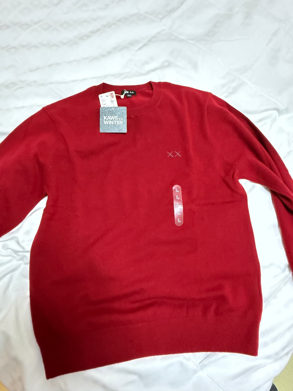 유니클로 KAWS 캐시미어니트 레드 L (새상품) 상품이미지1