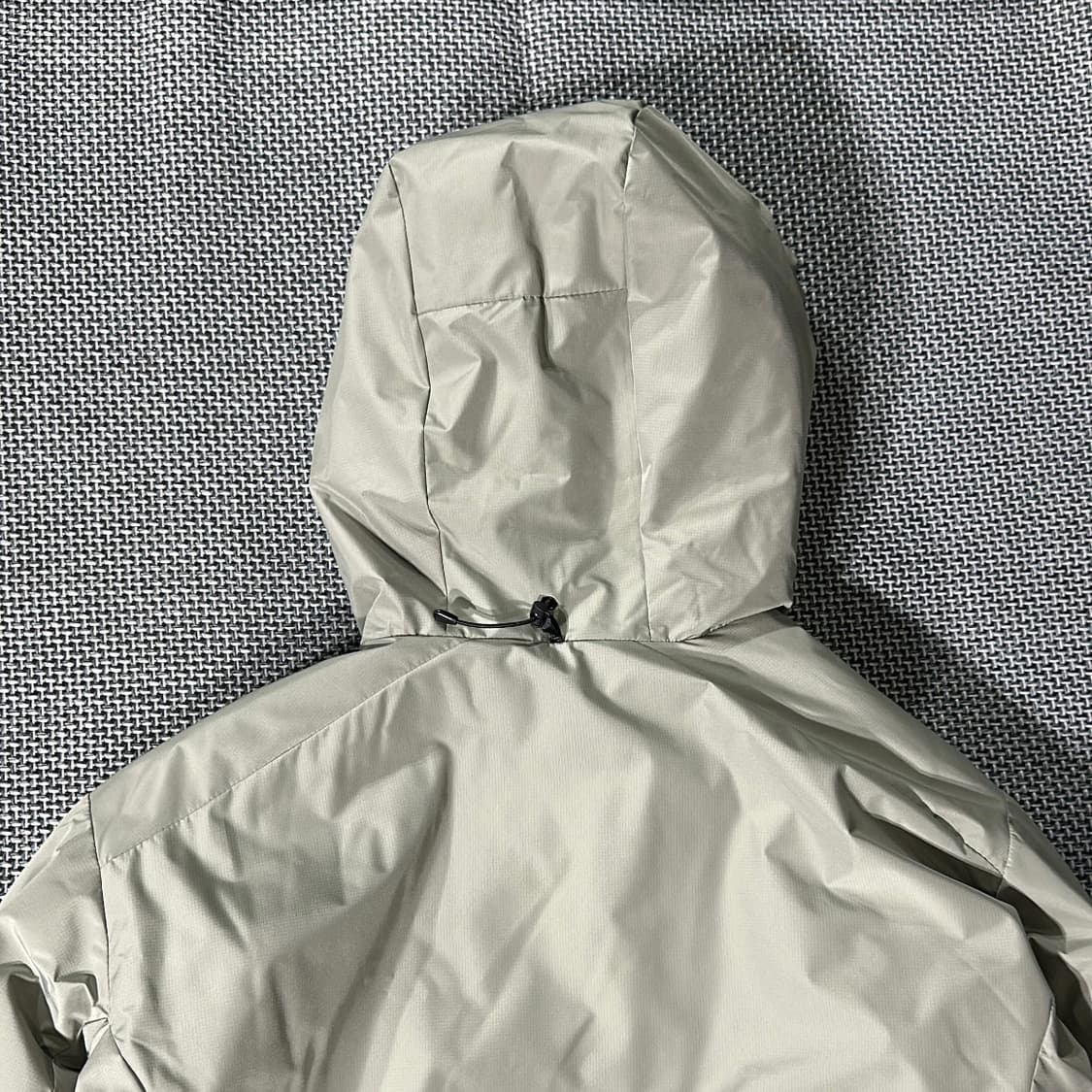 (새상품) 스톤소프트 경량 후드 패딩 점퍼 상품이미지8