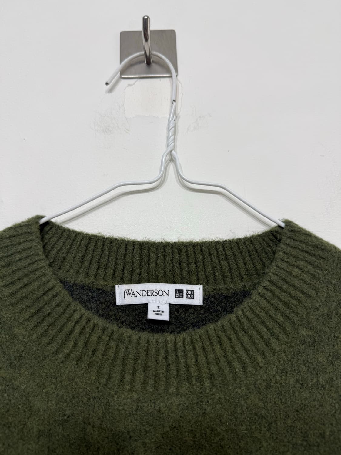 Jw앤더슨 X 유니클로 수플레얀 그라데이션 크루넥 스웨터 S 상품이미지2
