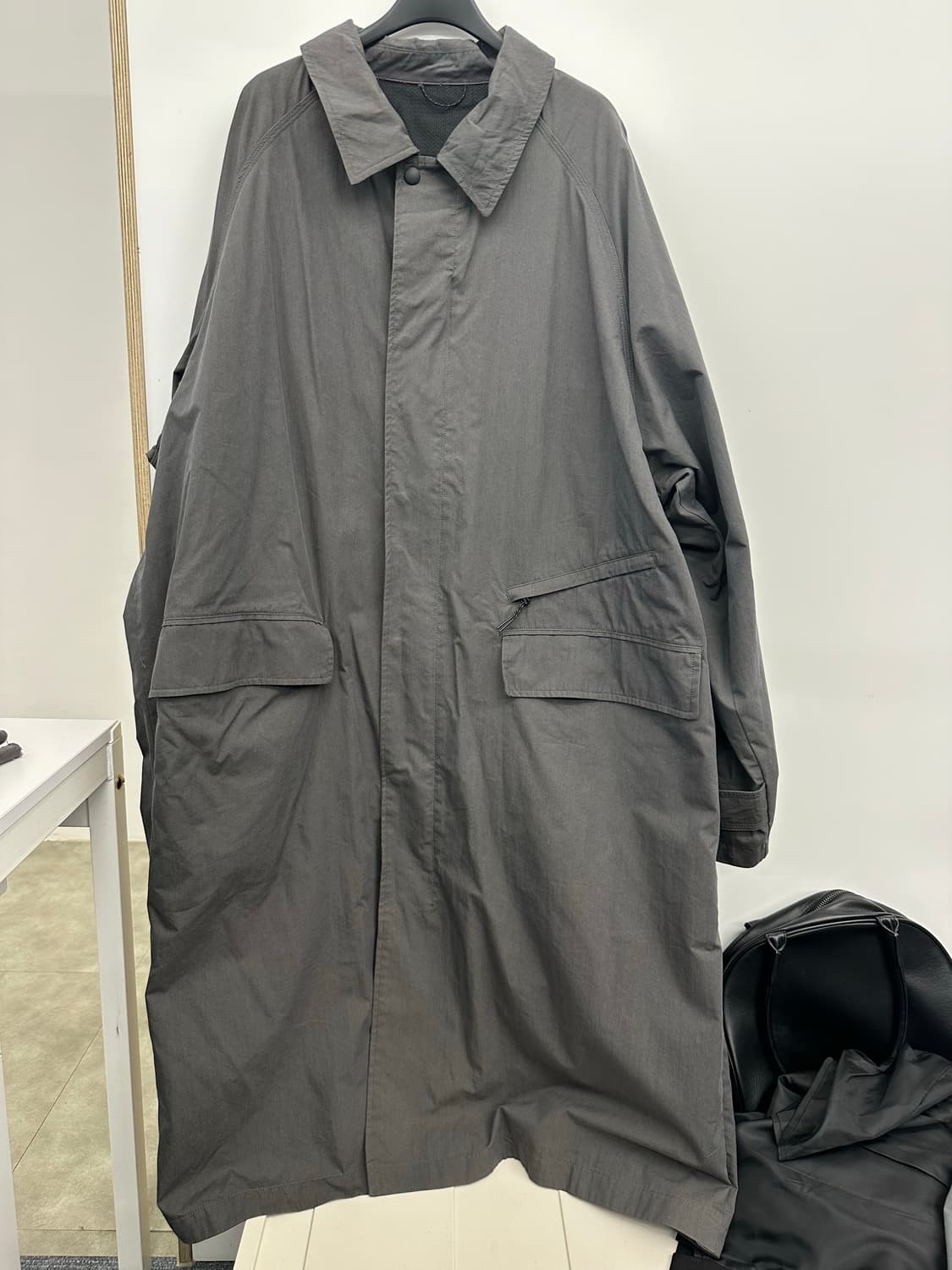 무탠다드 시티 레저 오버사이즈 발마칸 트렌치 코트(그레이) 상품이미지1