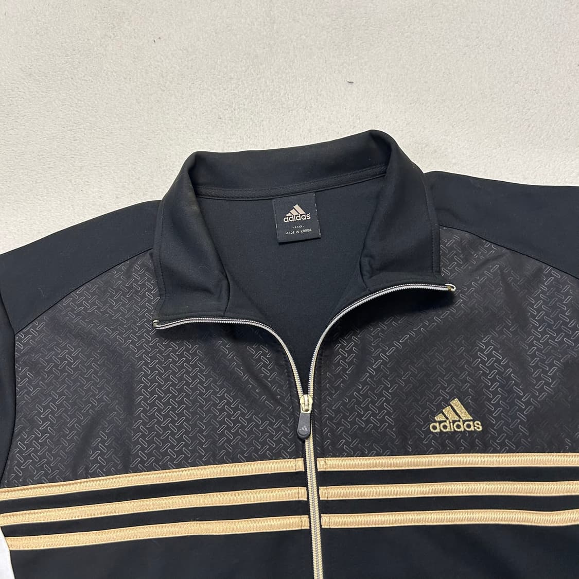 Adidas Black Gold Jersey 상품이미지5