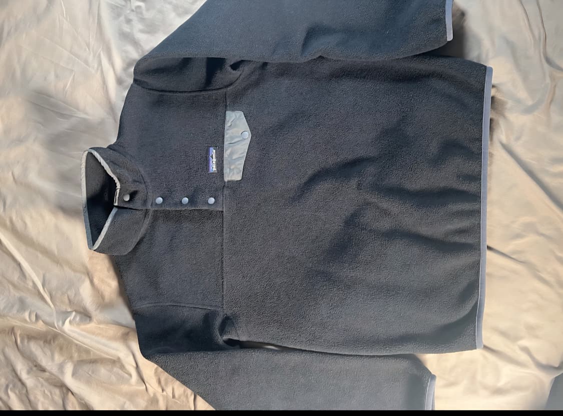 파타고니아 신칠라 포지 그레이 블랙 팝니다(S) 상품이미지1