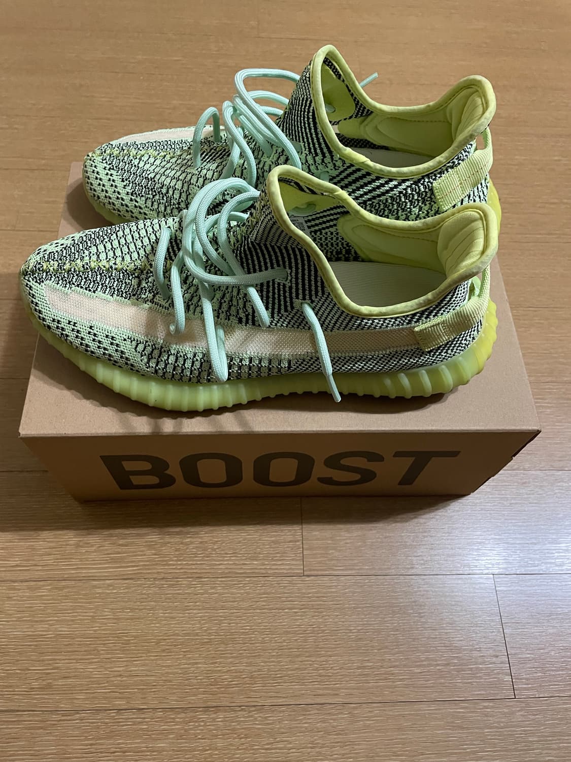 이지부스트 350 이즈릴 상품이미지4