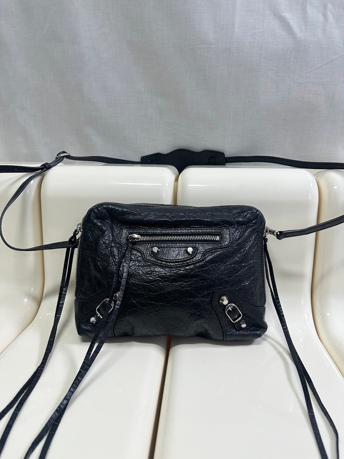 [A+ 정품] 발렌시아가 모터백 리포터 블랙 상품이미지6