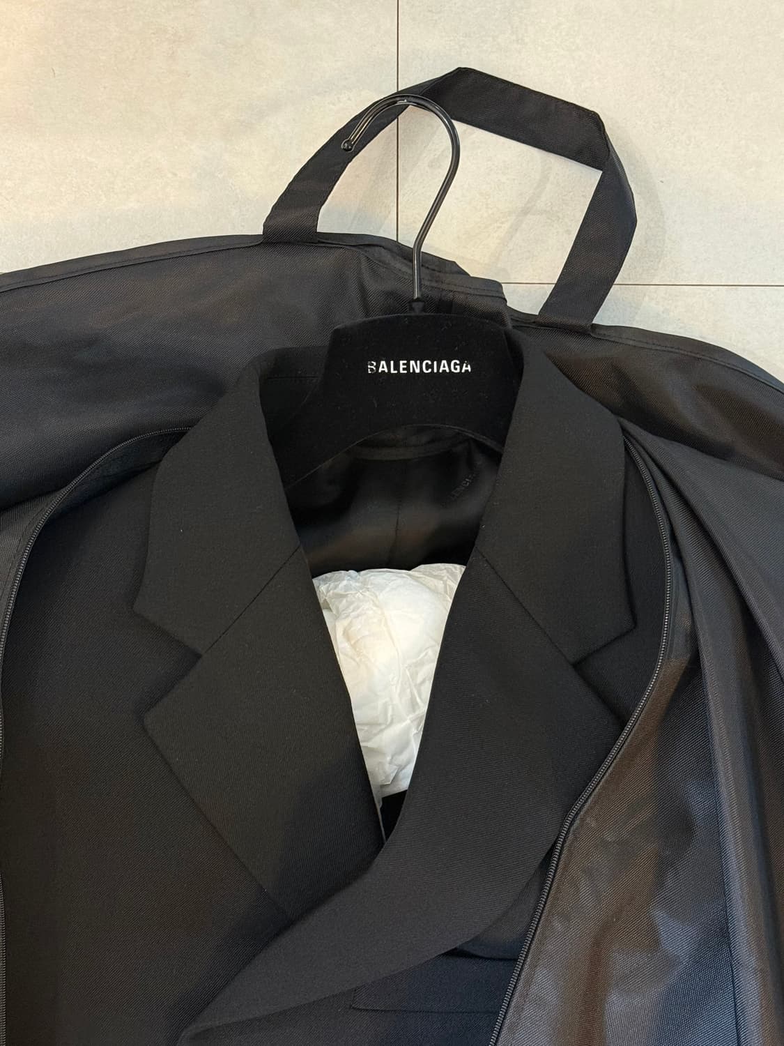 발렌시아가 BALENCIAGA Phone Holder Jacket 상품이미지6