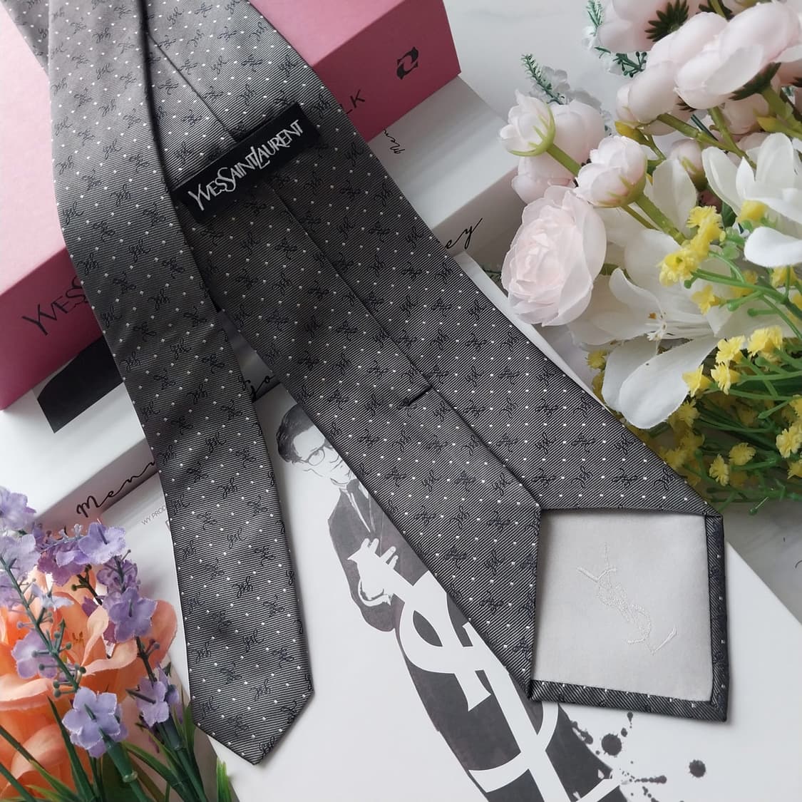 입생로랑 실크 그레이 자카드 슬림 넥타이 8cm A+등급 K1322
 상품이미지5