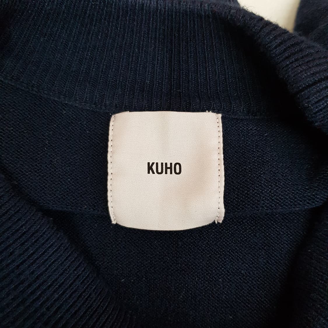 구호 KUHO 2022 라운드넥 스릿밑단 니트 S사이즈 상품이미지6