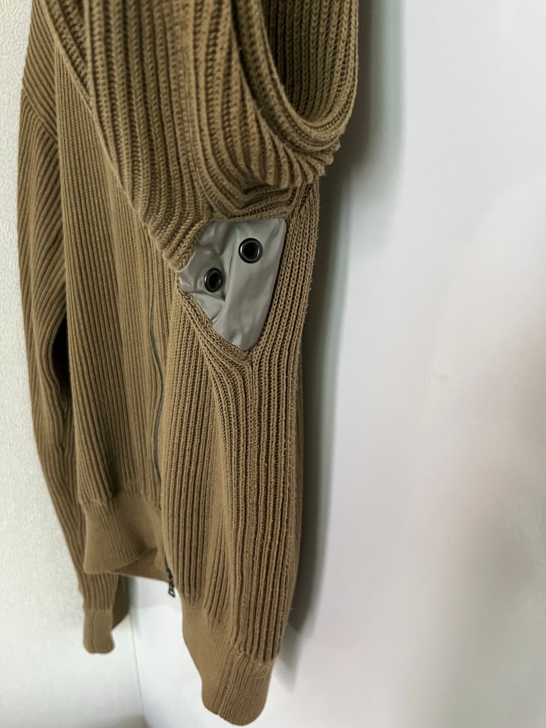 프라다 집업 상품이미지3