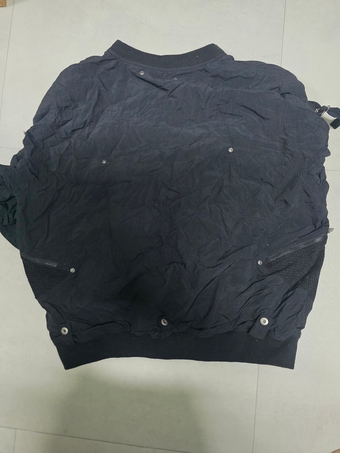 코드 CORD 멀티 펑셔널 짚 풀오버 자켓_BK M사이즈 상품이미지4