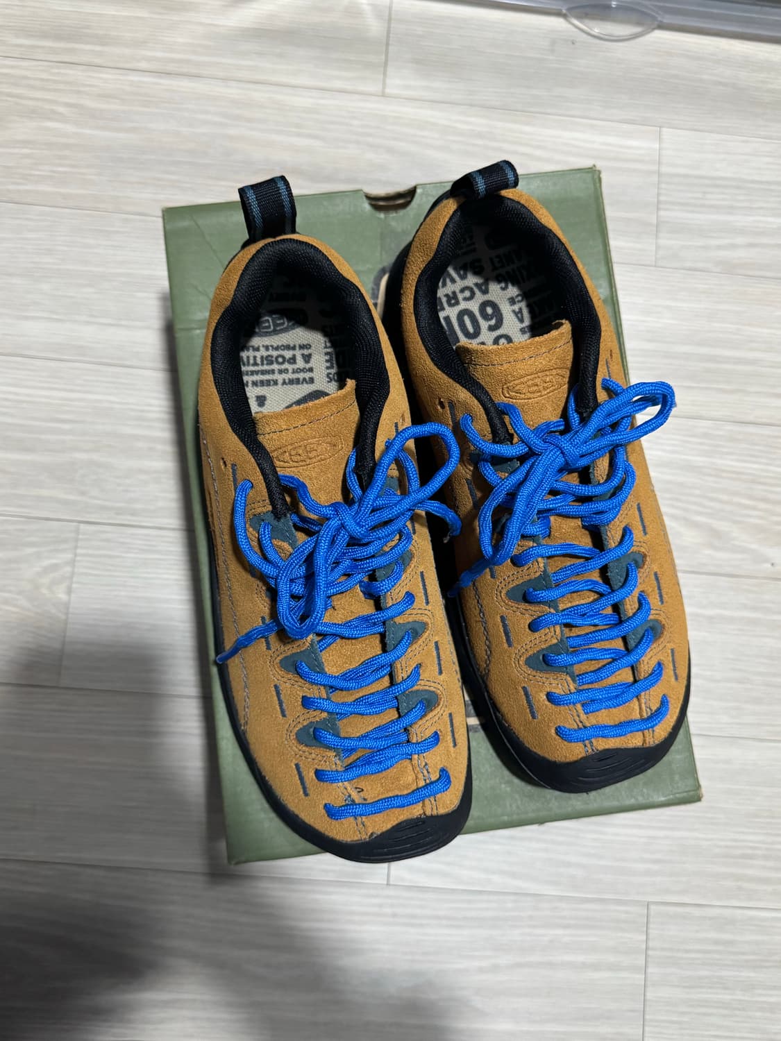 킨(keen) 제스퍼 카멜 스웨이드 230사이즈 새상품 상품이미지3