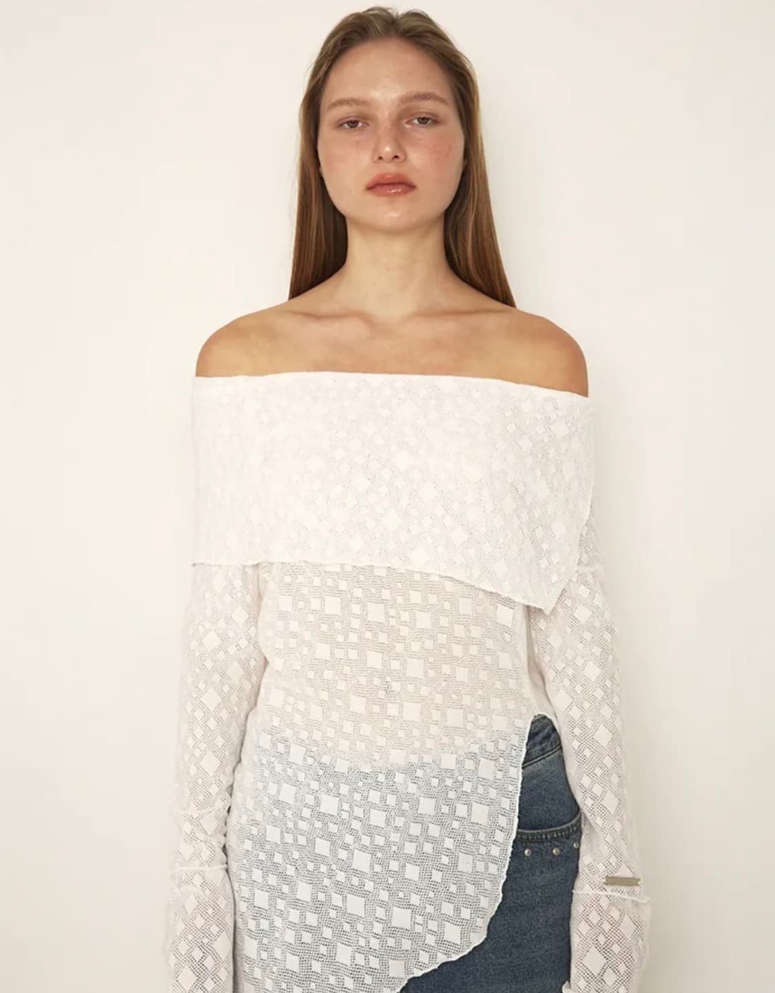 폴리수엠 ARGYLE LONG OFF-SHOULDER TOP, WHITE 상품이미지2