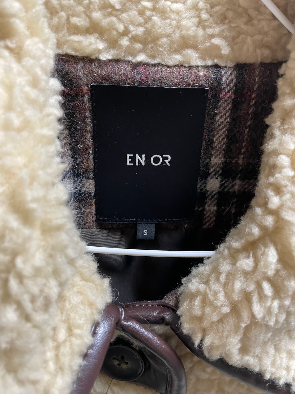 엔오르 뽀글이무스탕s 상품이미지3