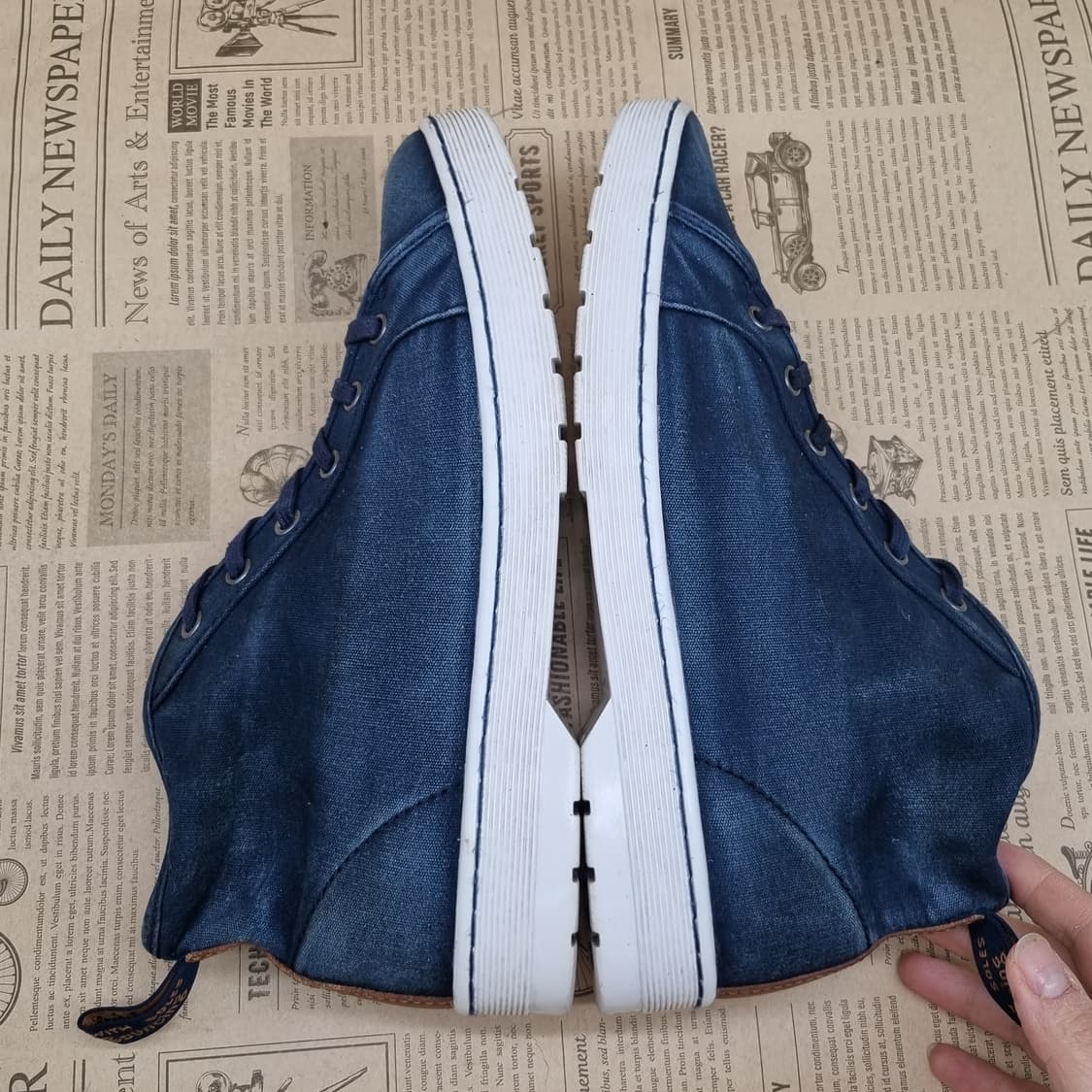 닥터마틴 코버그 캔버스 미드270 상품이미지5