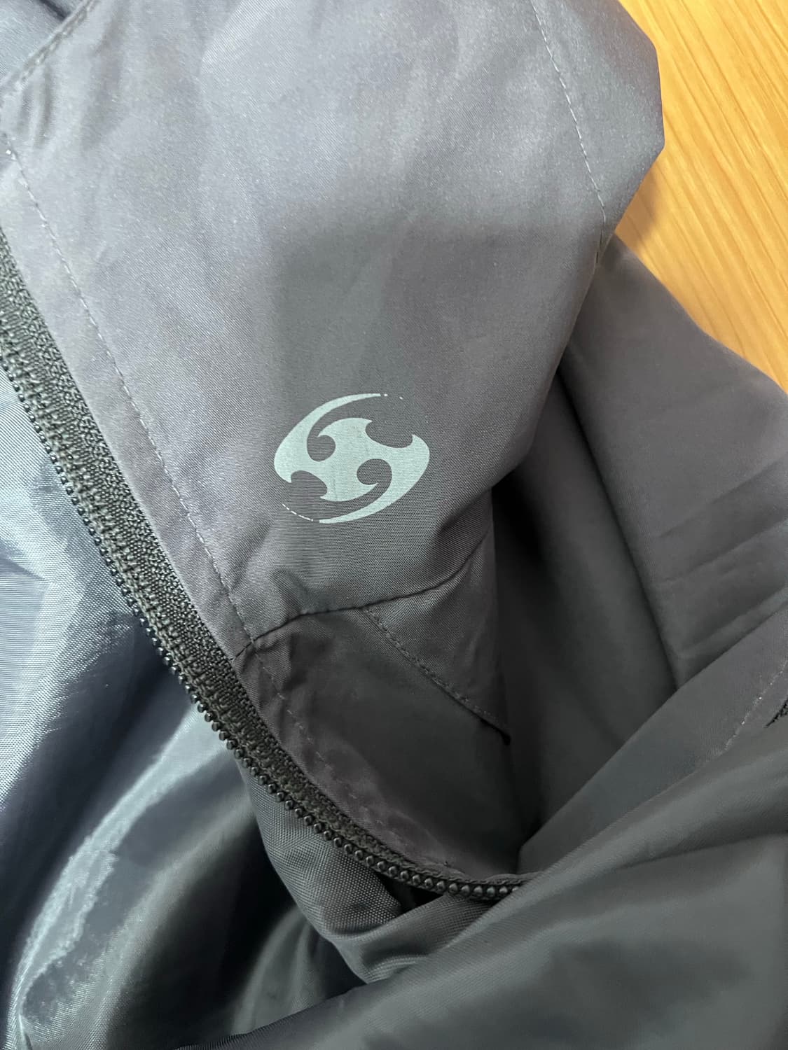 산산기어 윈드블록 자켓 차콜 21FW 2사이즈 상품이미지5