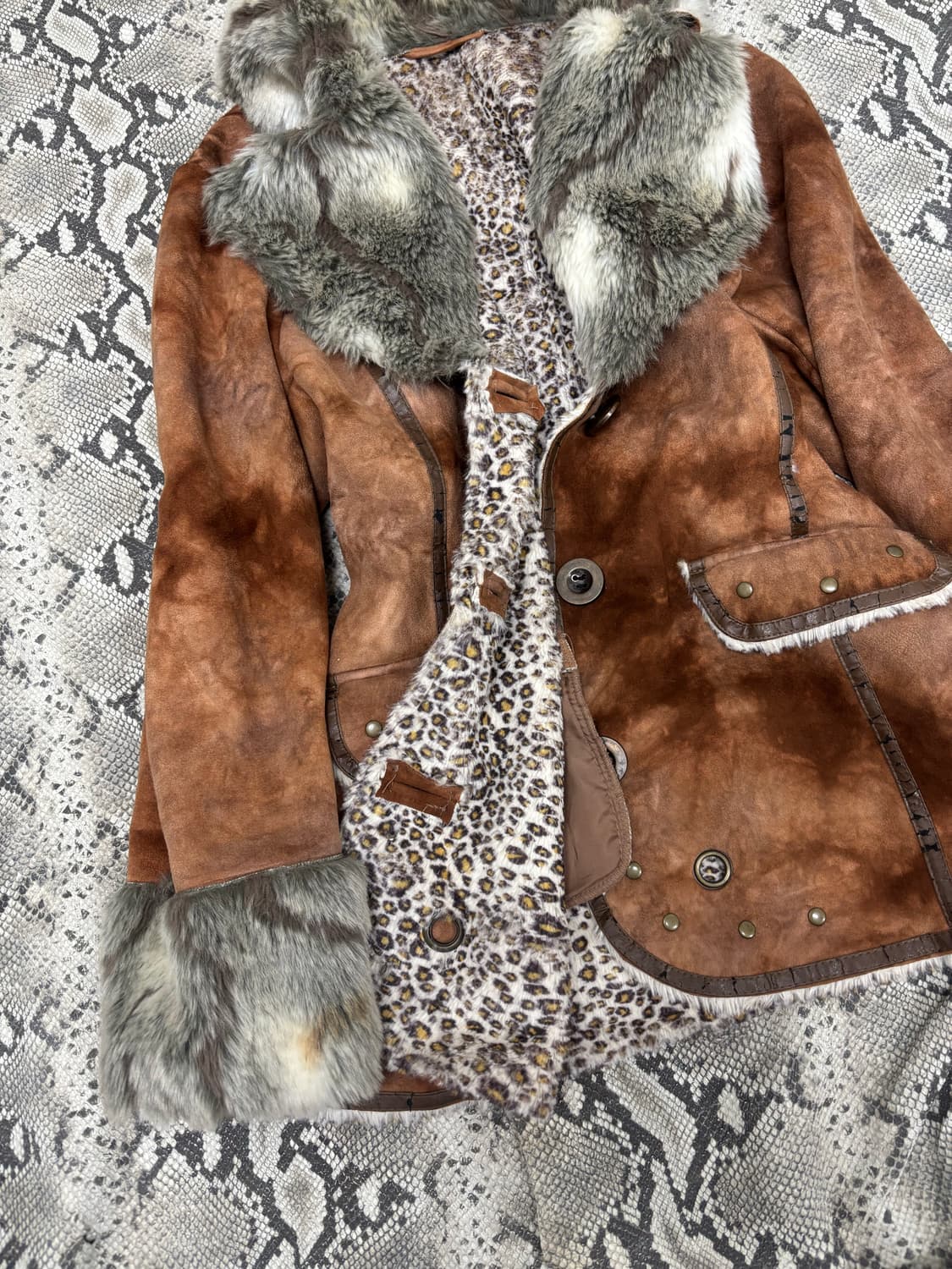 [GAL]Fur Trimming Leopard&Stud Detail Ja 상품이미지2