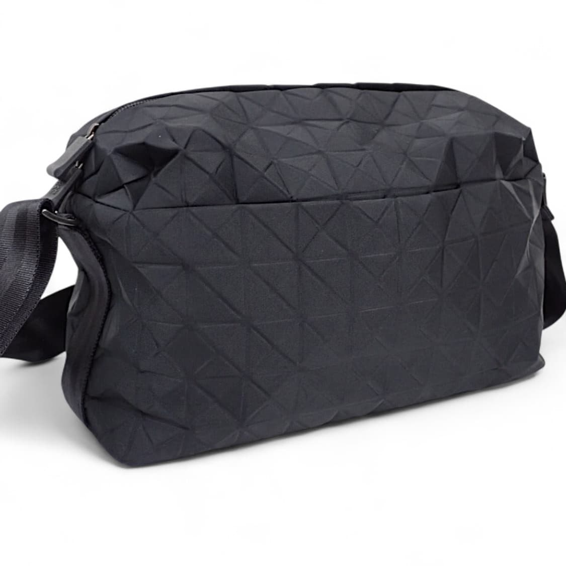 이세이미야케 플리츠 플리즈 숄더백 상품이미지1