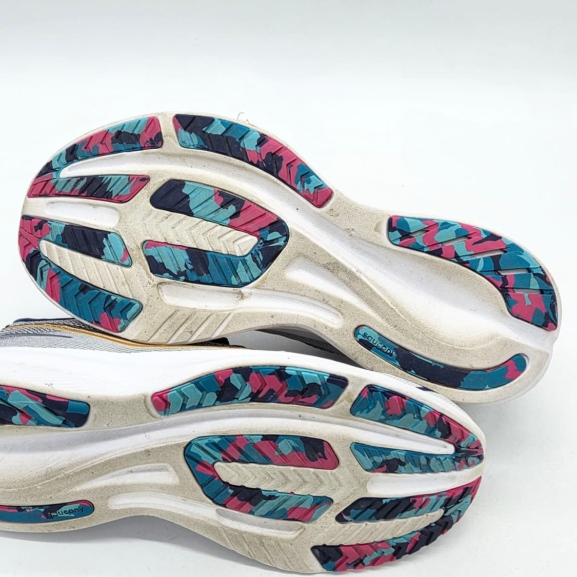 써코니 라이드 15 그레이 (us8.5) 상품이미지3