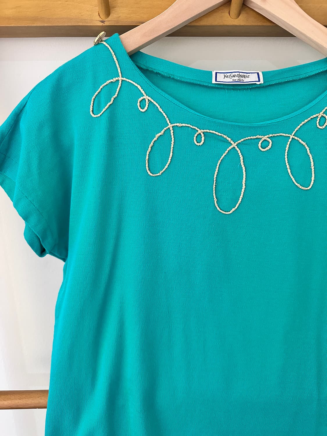 입생로랑 자수 반팔티셔츠 상품이미지2