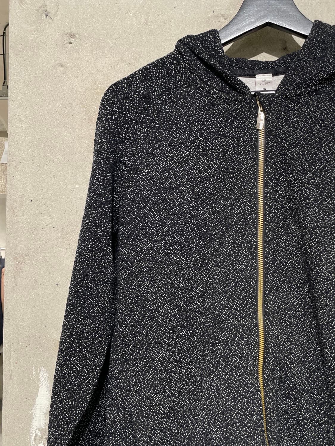 룰루레몬 블랙 폴리에스터 혼방 후디 집업 상품이미지2