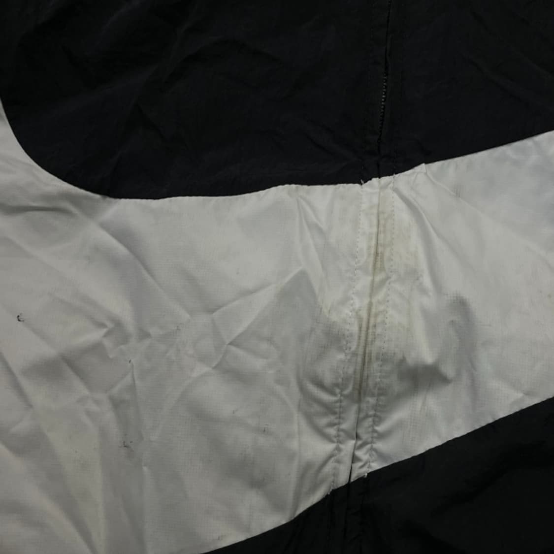 100 나이키 빅스우시 바람막이 상품이미지3