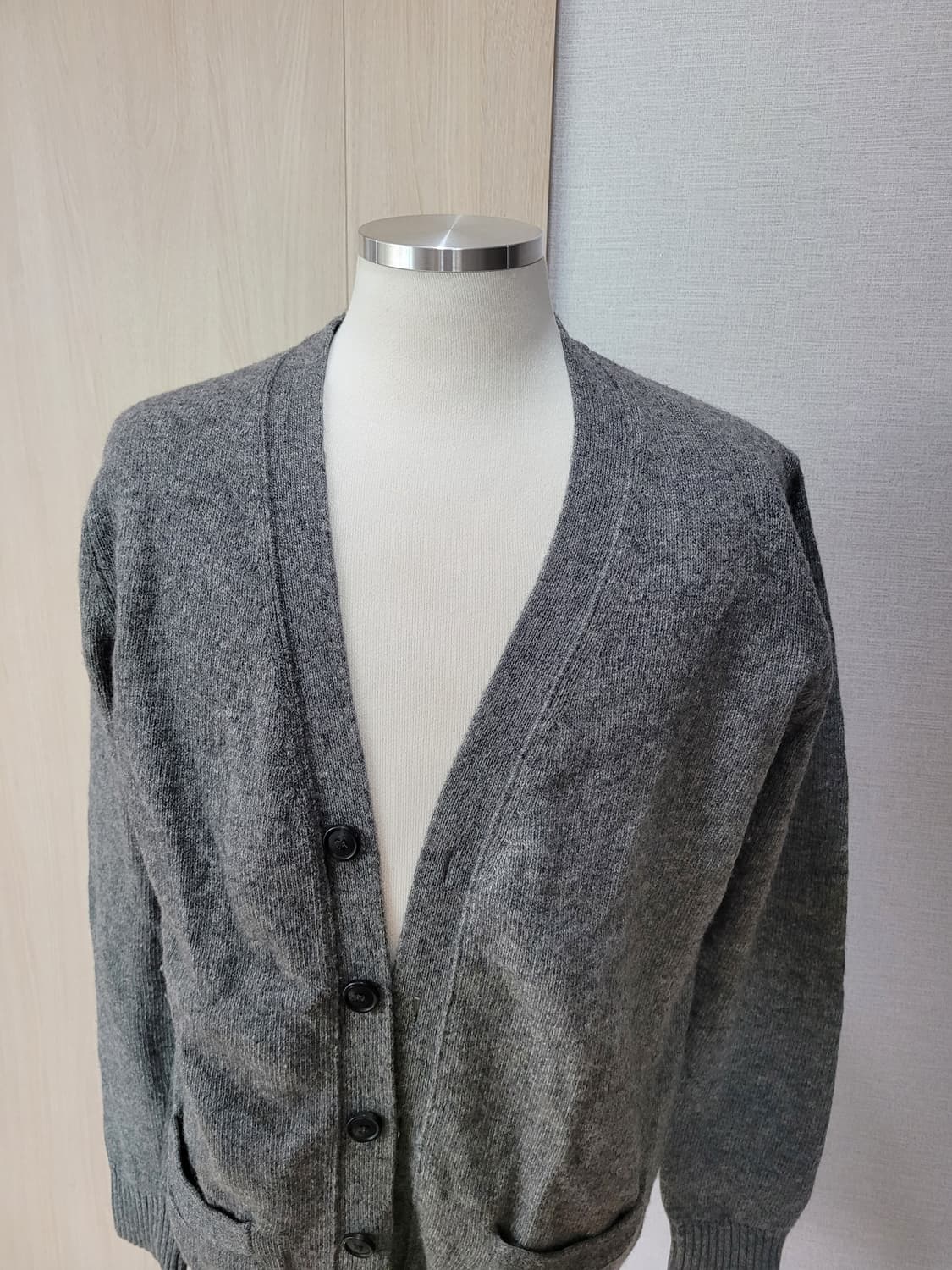 스파오 SPAO 남자 6버튼 울 가디건 100 그레이 상품이미지2
