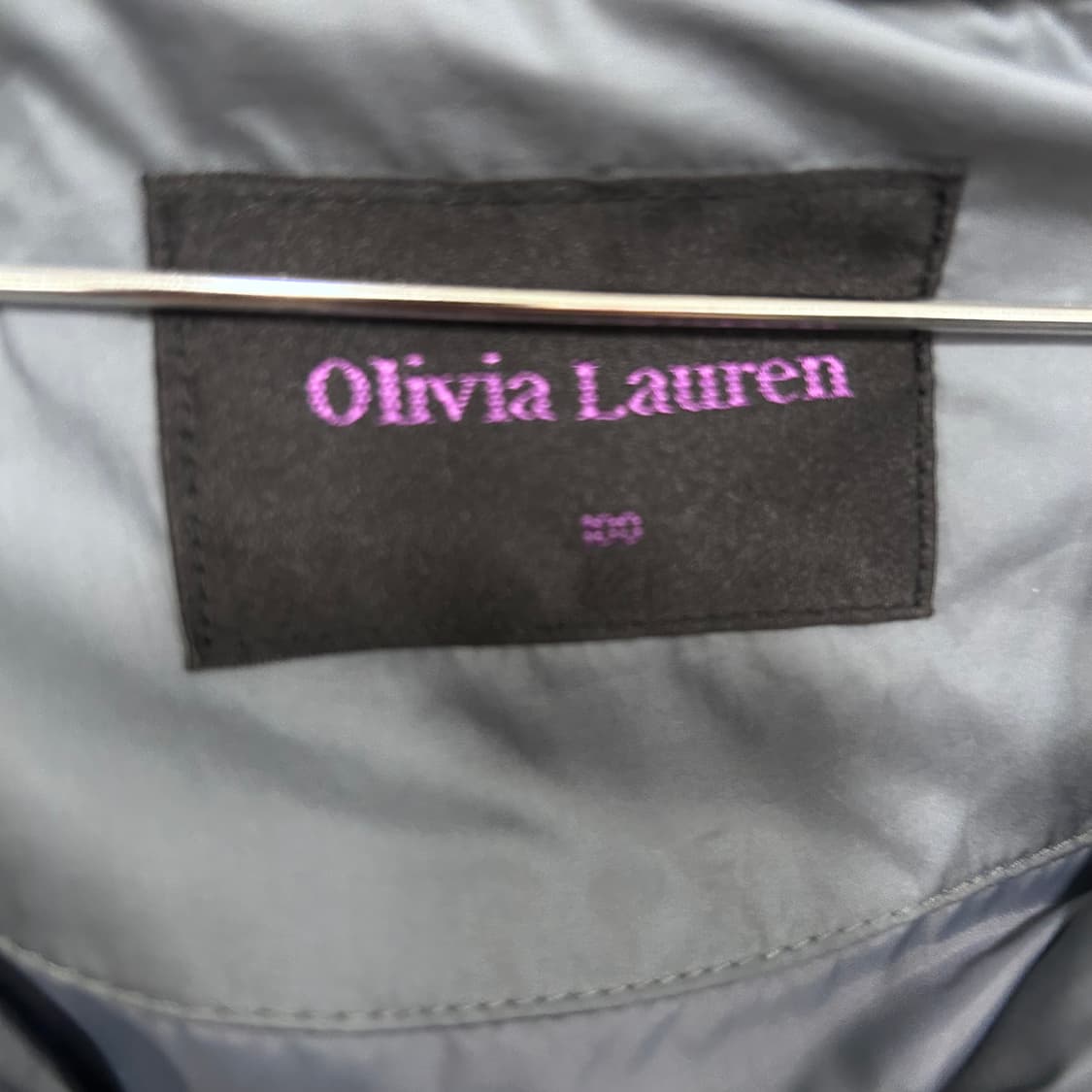 올리비아 로렌 여우모피 덕다운 퀼티드 롱패딩 상품이미지3