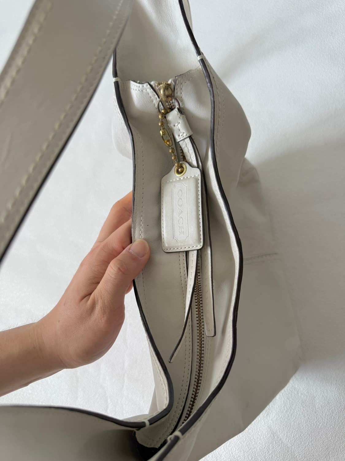 코치(COACH) 레더 숄더백 상품이미지9