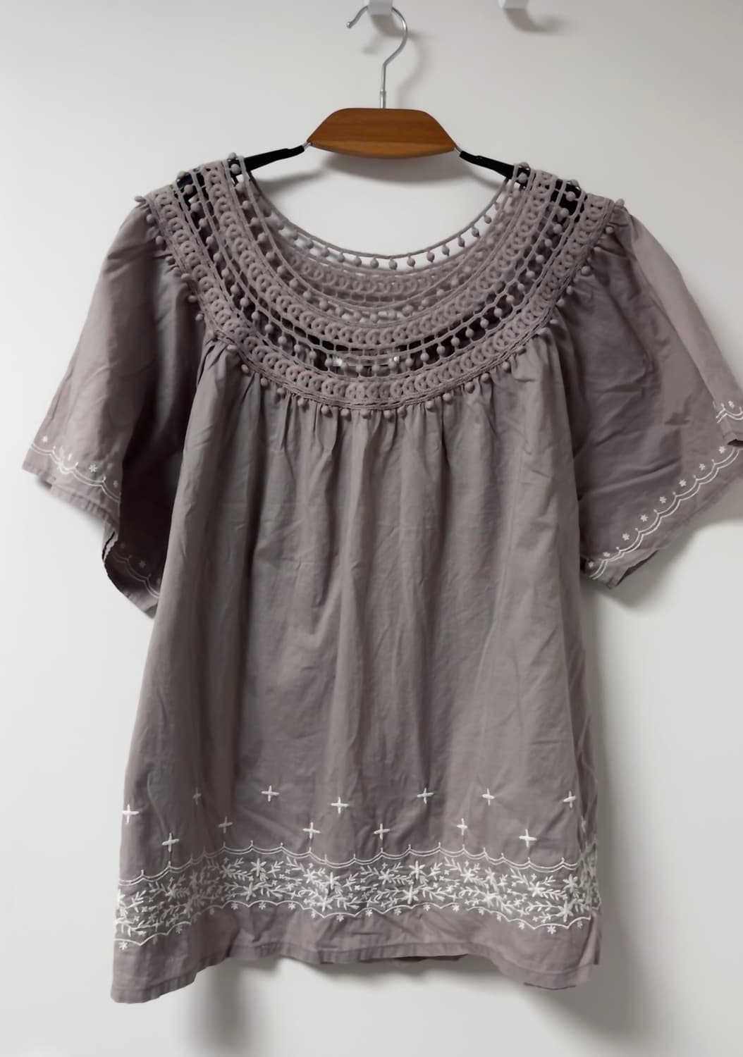 히피 반팔 블라우스 퍼플 그레이 크로셰 자수 상품이미지1