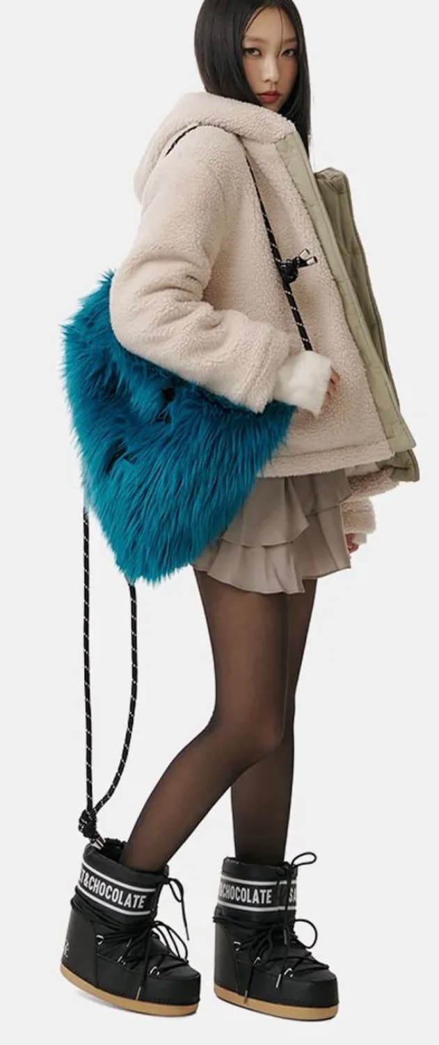 아더월들리 블루 퍼 백 상품이미지2