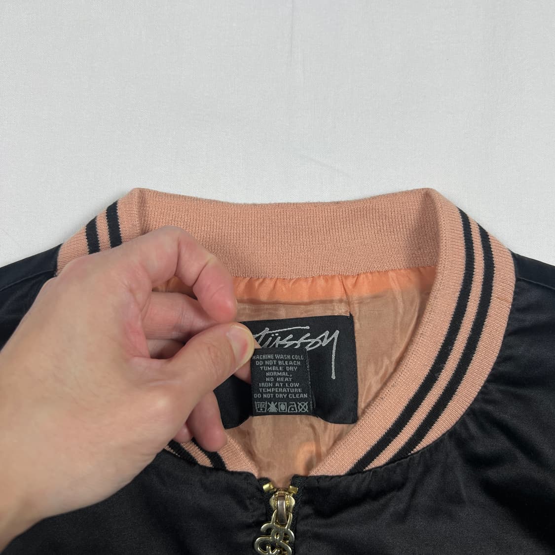 스투시 stussy 우먼스 빅로고 사틴 자켓 상품이미지8