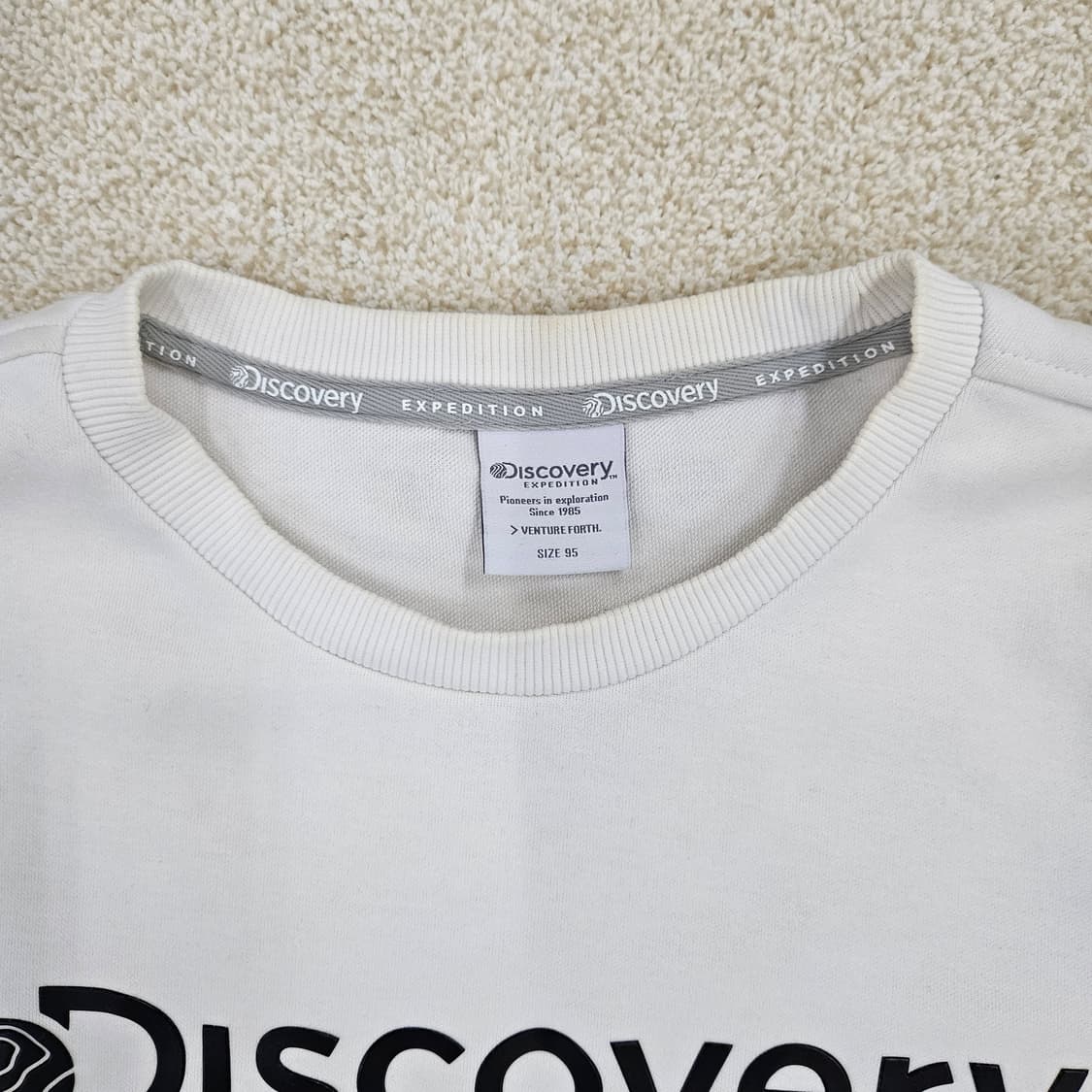 [95] 디스커버리 화이트 빅로고 맨투맨 티셔츠 1027JM1 상품이미지3