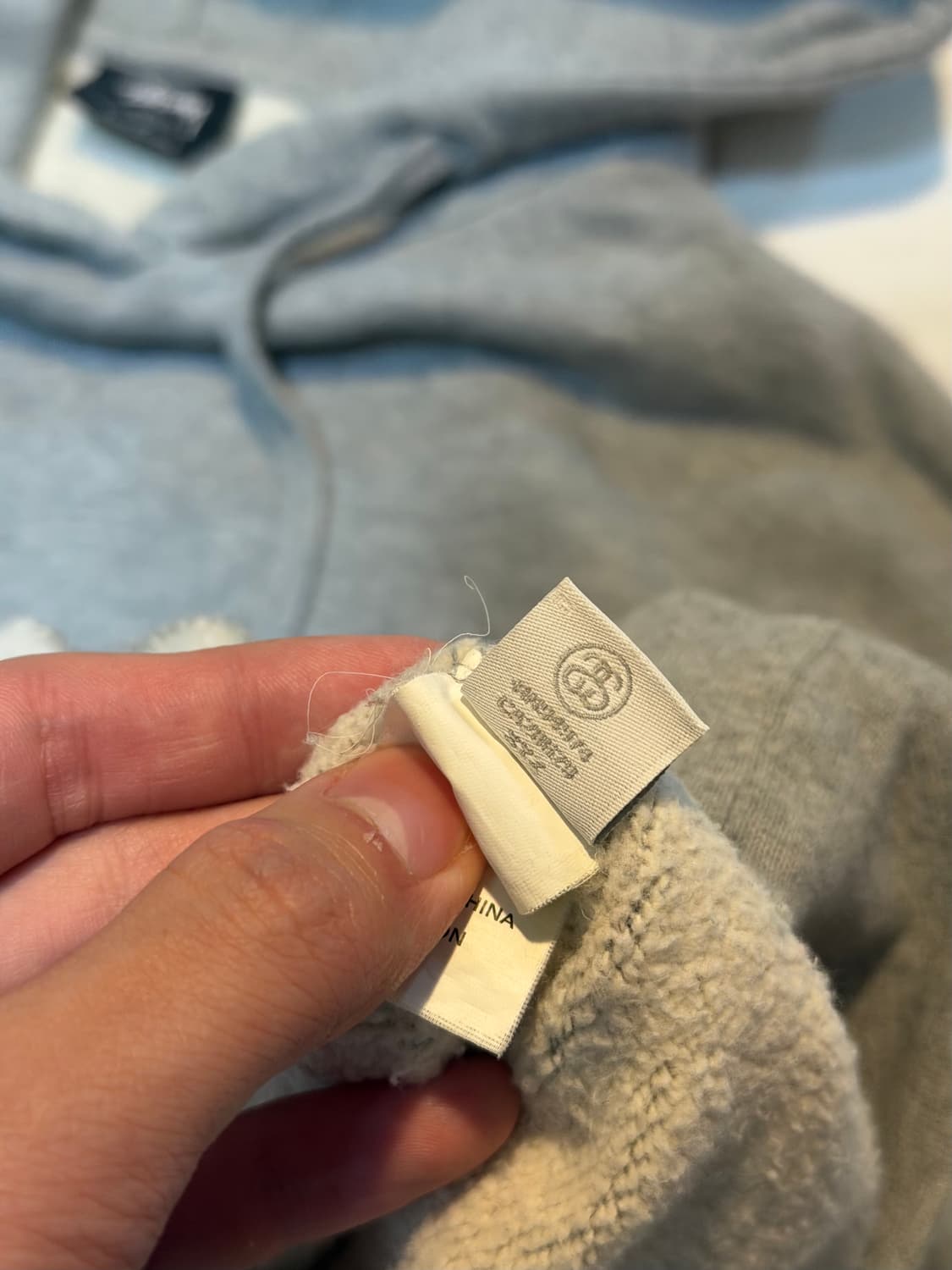 스투시 오스트레일리아 호투시 서클로고 후드티 그레이 상품이미지6