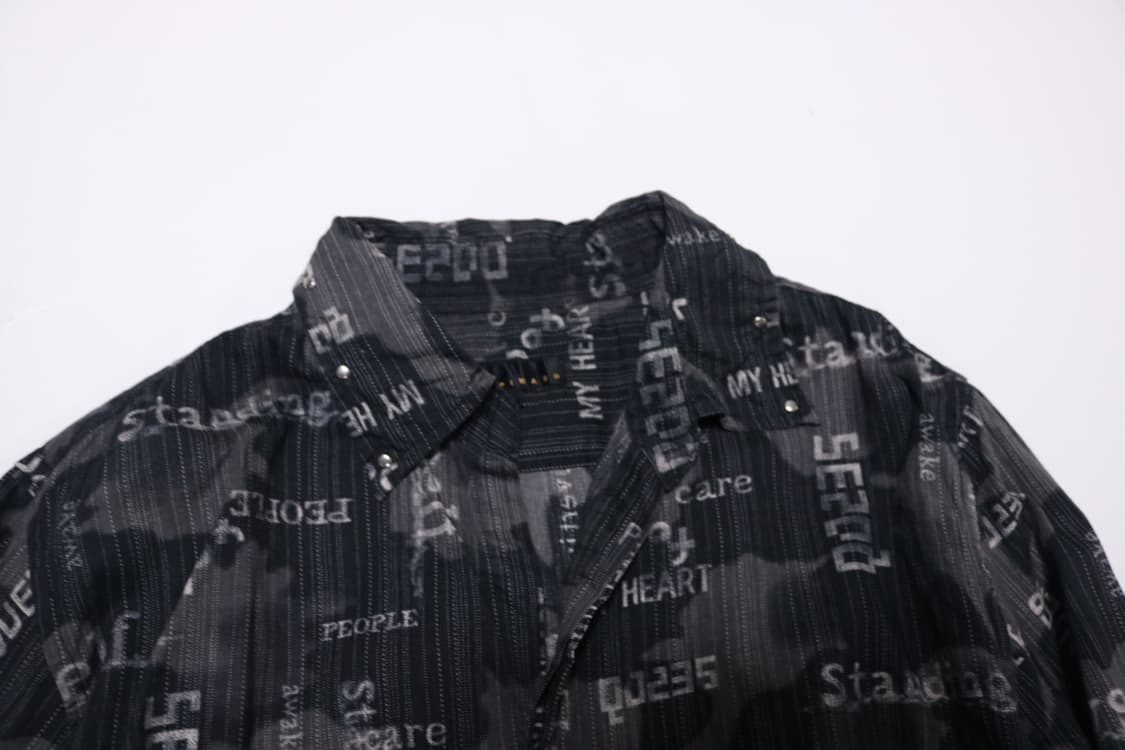 SPINASH 스피나쉬 블랙 타이포 그래픽 셔츠 상품이미지3