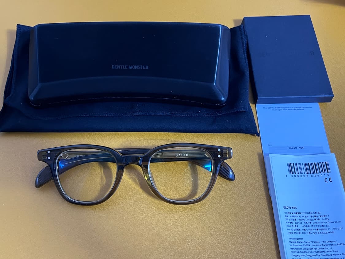 젠틀몬스터 다디오 KC4 제품 싸게 팝니다. 상품이미지3