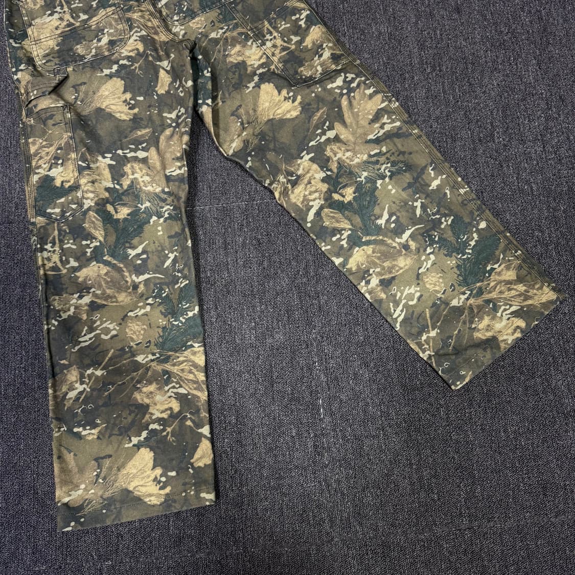 칼하트wip 싱글니 카펜터 카모플라쥬 데님 팬츠 상품이미지3