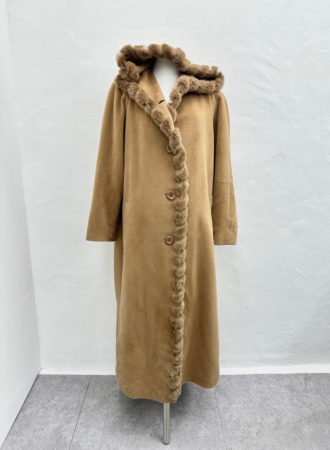 Fur trimming maxi coat 상품이미지6