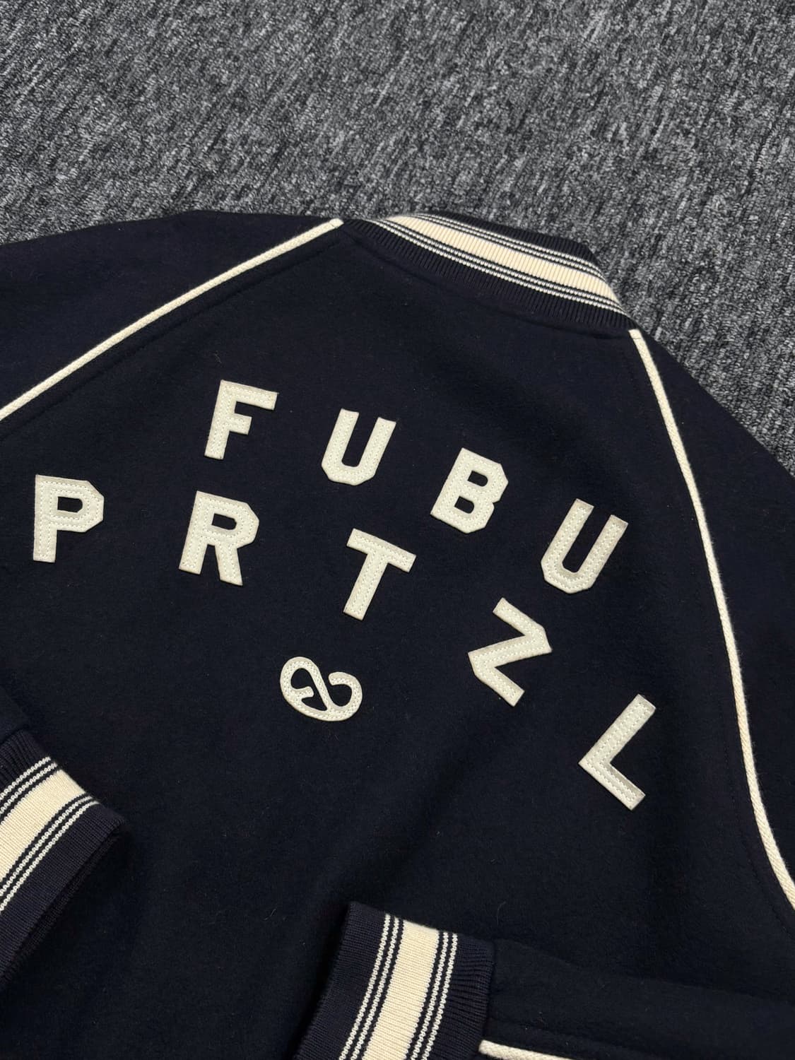 후부 네이비 울 바시티 자켓 상품이미지5