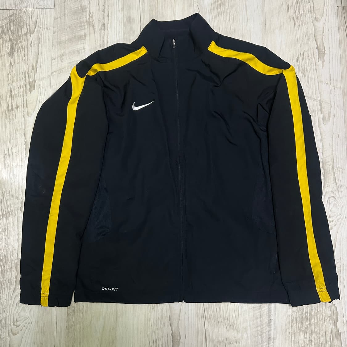 [L] 나이키 드라이핏 우븐 바람막이 브라질 컬러 상품이미지1