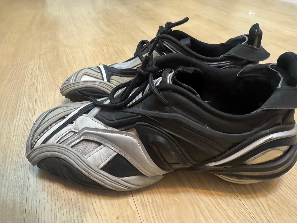 41사이즈 발렌시아가 타이렉스 그레이 상품이미지2