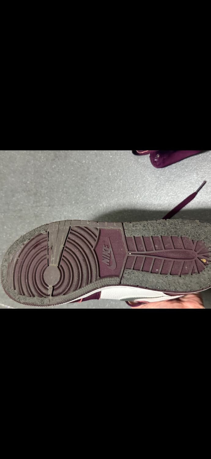 나이키 에어 조던 1 레트로 하이 보르도 GS 250 상품이미지5