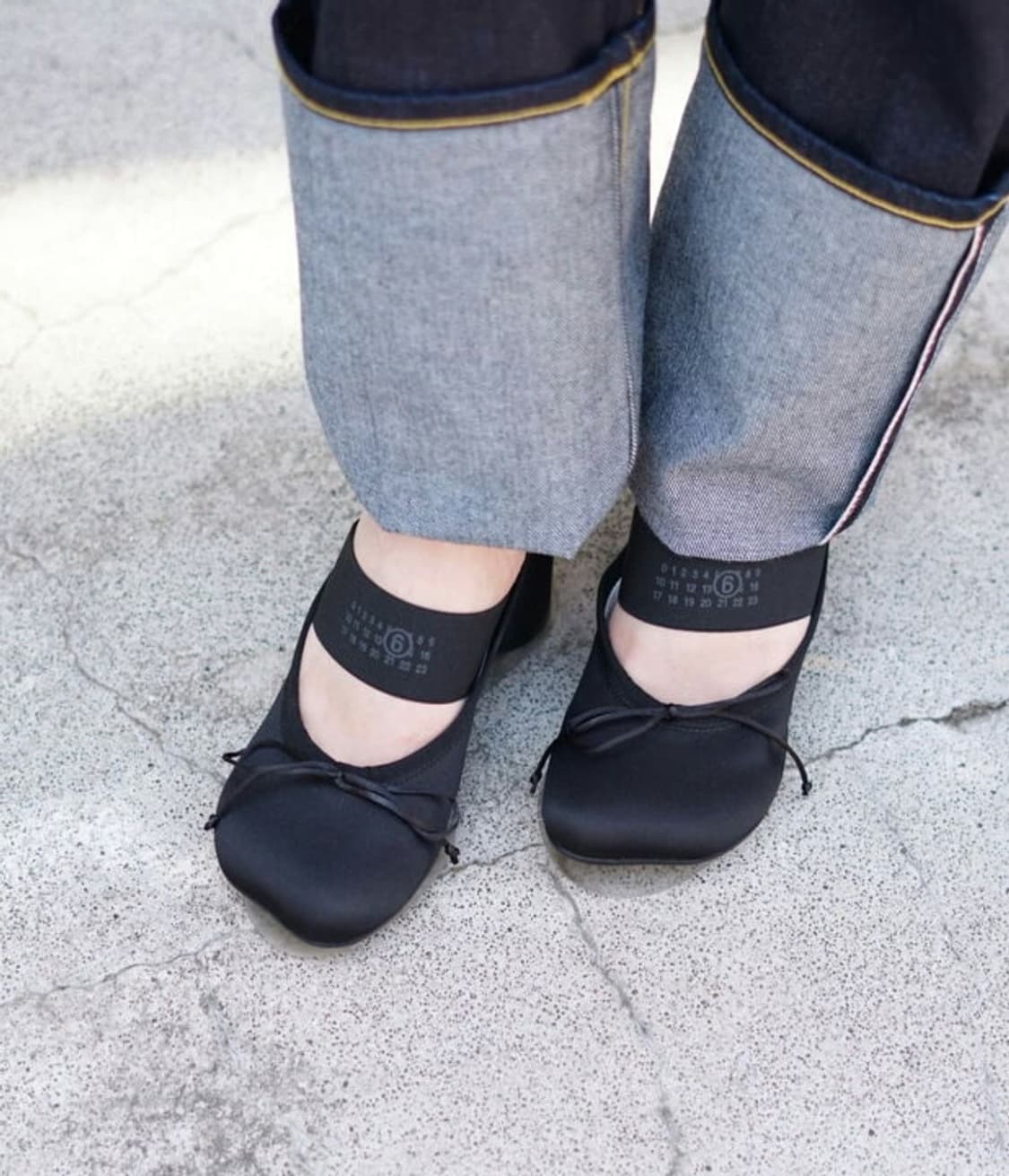 MM6 메종 마르지엘라 엘라스틱 발레 데콜레 플랫 힐 블랙 37사이즈 상품이미지6