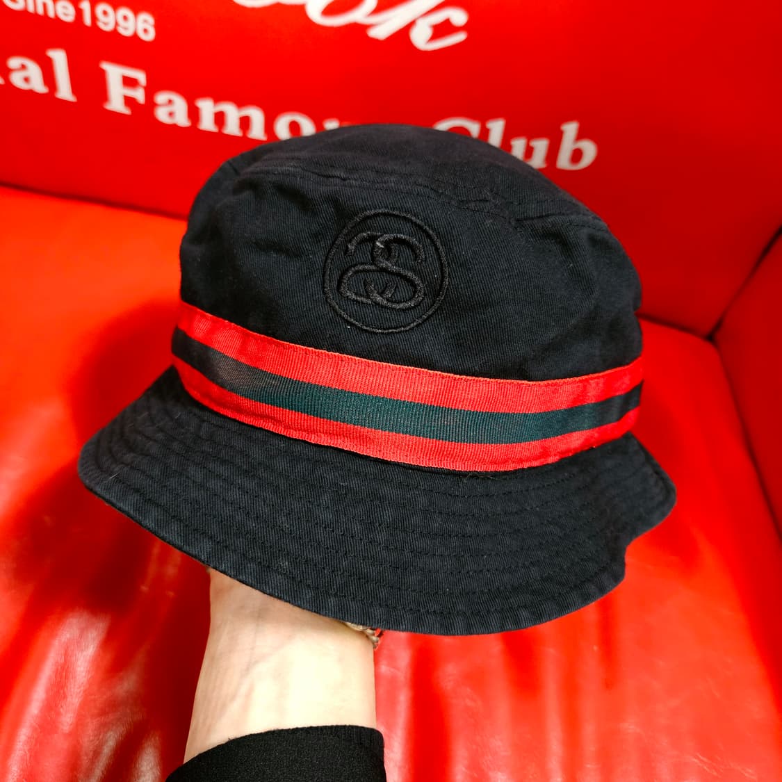 스투시(Stussy) 삼선밴딩 시그니쳐로고 버킷햇 L/XL size 상품이미지2