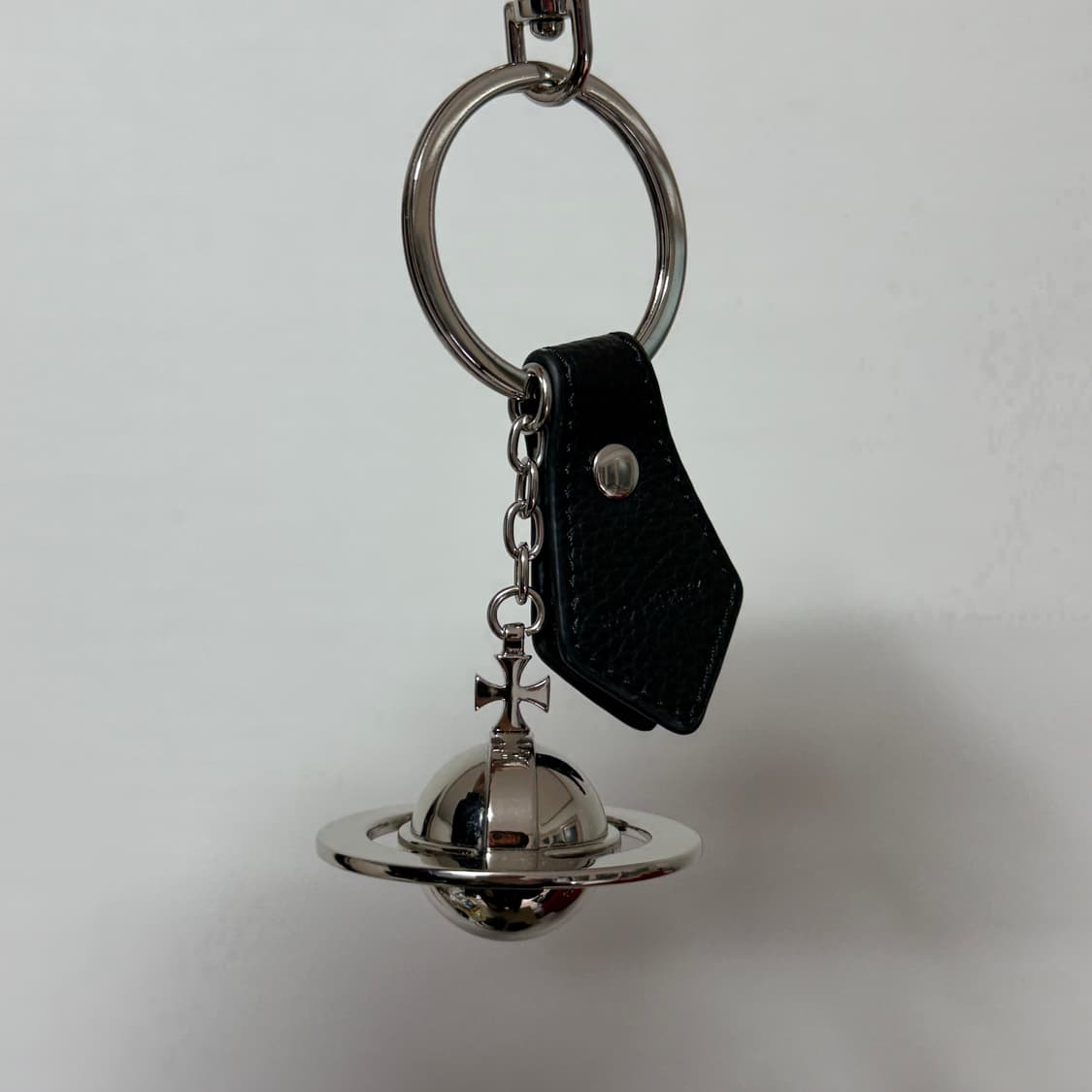 비비안 웨스트우드 ORB 키링 상품이미지1