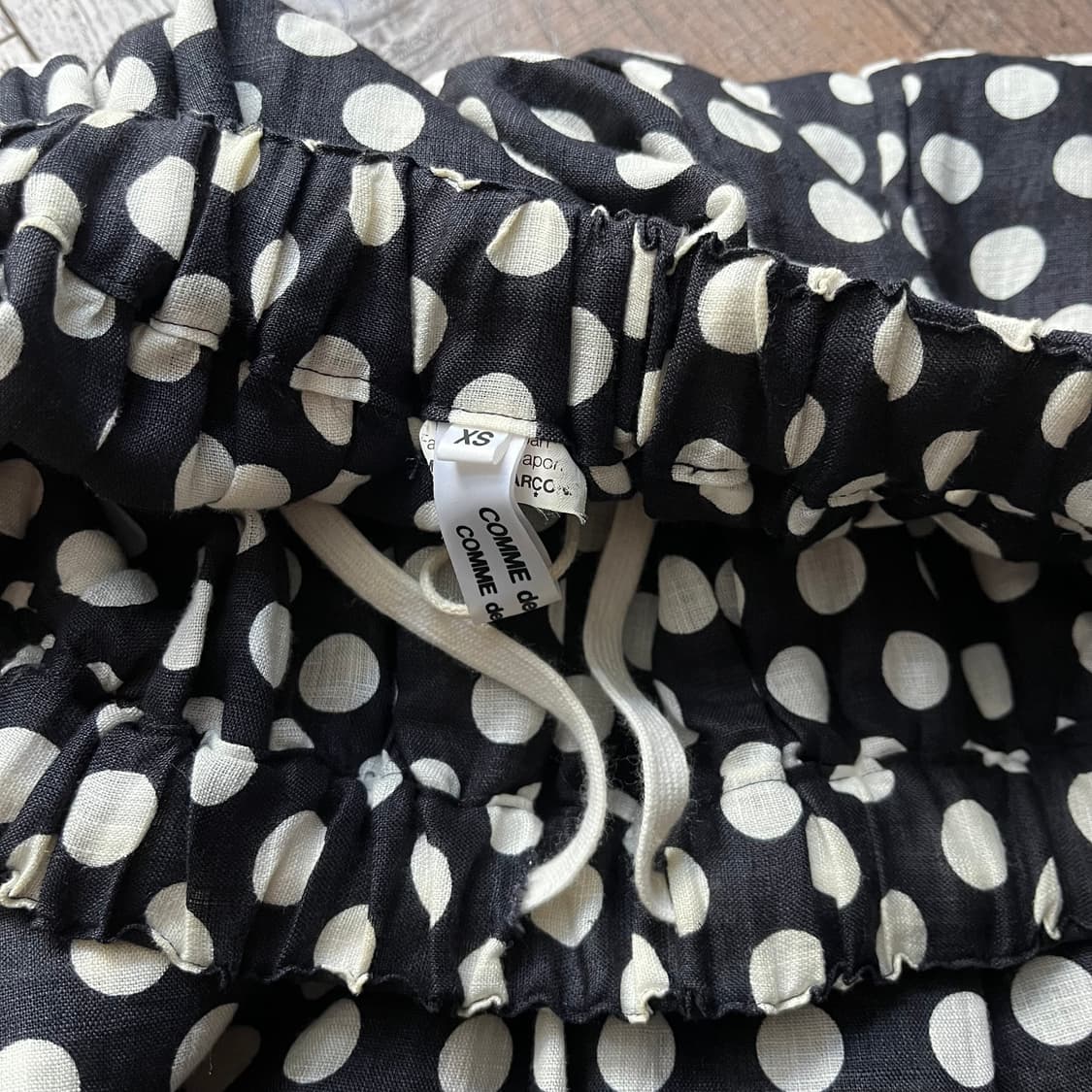 Dot Asymmetry Pleats Skirt 상품이미지8