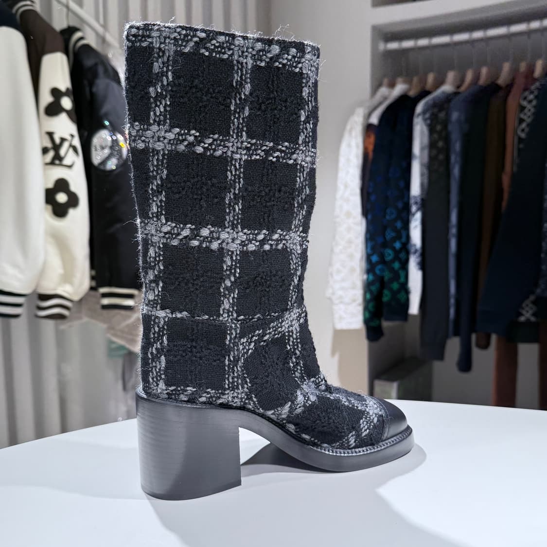 37 / 샤넬 울 트위드 페이던트 카프스킨 하이 부츠 상품이미지4