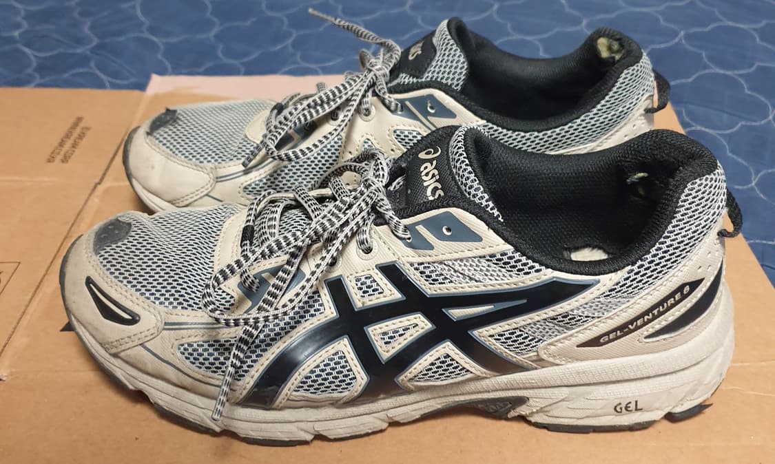 아식스 젤벤쳐6 페더 그레이 블랙 스니커즈 (265) 상품이미지2