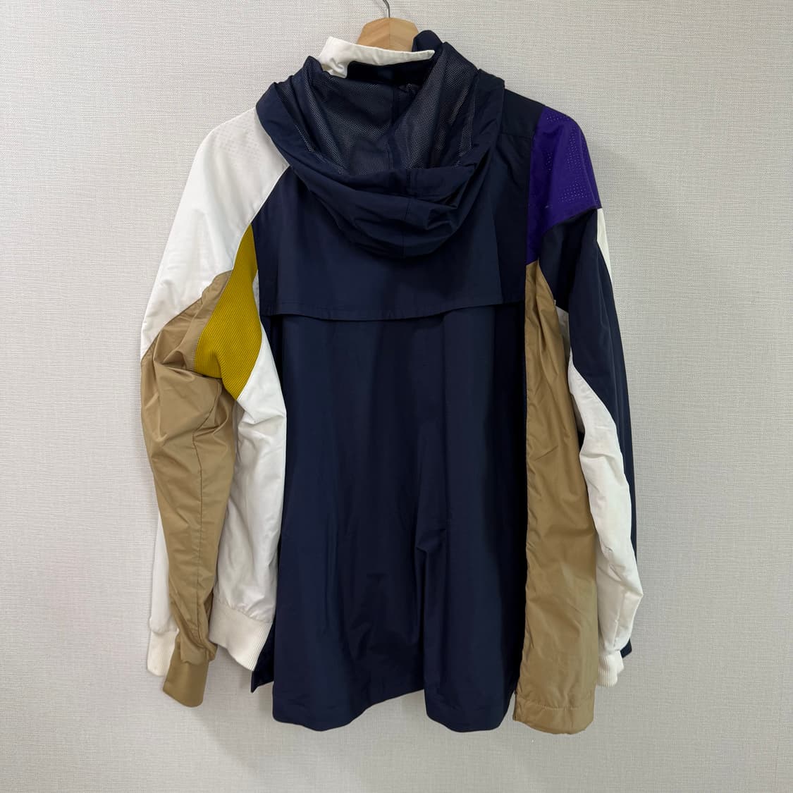 [S] 나이키 x 사카이 여성 바람막이 상품이미지7