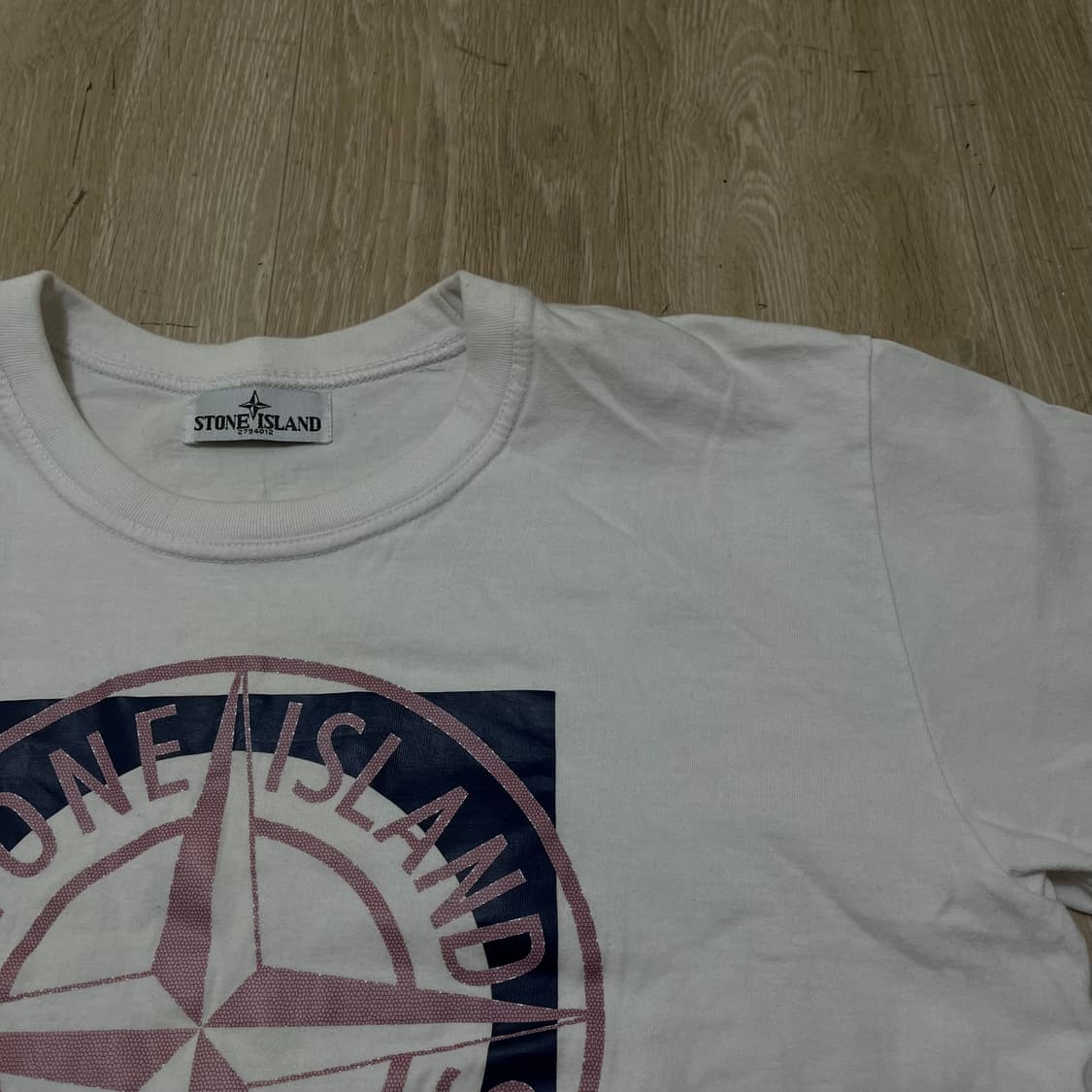 스톤아일랜드 Stone Island 컴퍼스 로고 그래픽 반팔티 상품이미지2