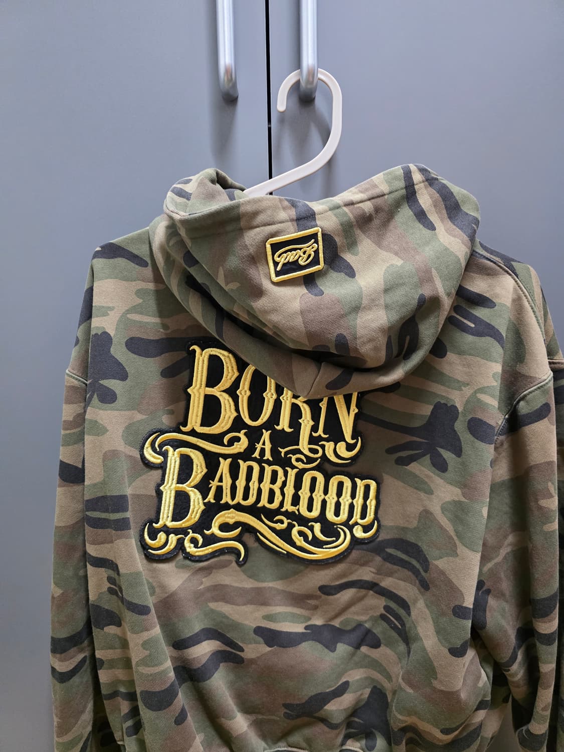 배드블러드 카모 후드집업 상품이미지1