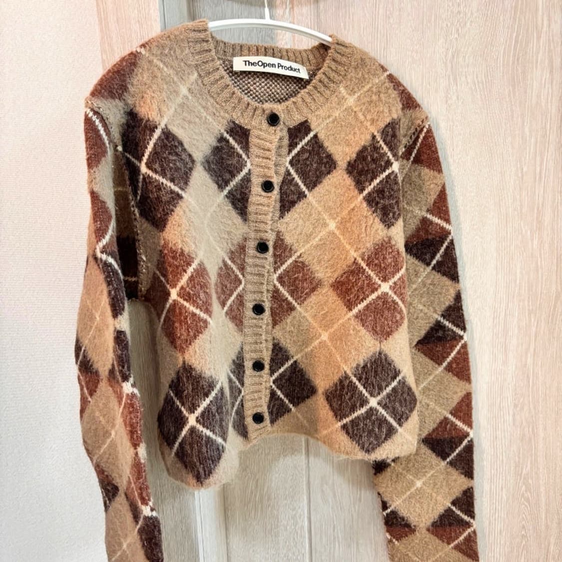 더오픈 프로덕트 아가일 가디건 상품이미지2